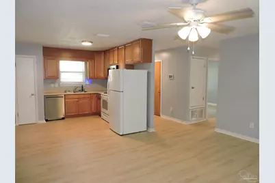 1495 Sinclair St, Milton, FL 32570 - Photo 4