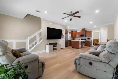 5740 Blackhorse Cir, Pensacola, FL 32526 - Photo 8