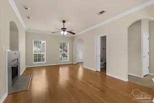 1406 E Scott St, Pensacola, FL 32503 - Photo 6