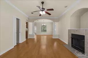 1406 E Scott St, Pensacola, FL 32503 - Photo 4