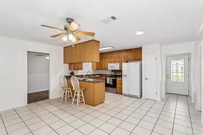 7905 Charter Oaks Dr, Pensacola, FL 32514 - Photo 8