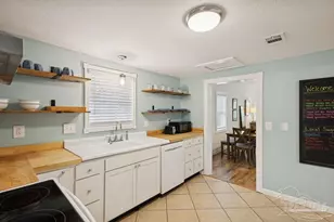 208 S Devillers St, Pensacola, FL 32502 - Photo 10