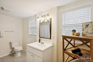 208 S Devillers St, Pensacola, FL 32502 - Photo 14