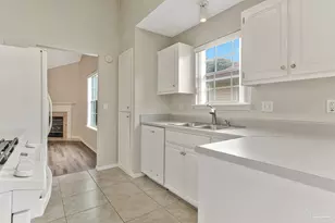 216 Mirabelle Cir, Pensacola, FL 32514 - Photo 6