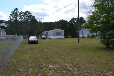 4619 Thoroughbred Dr, Milton, FL 32583 - Photo 6