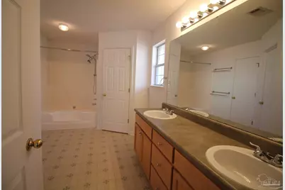 10319 Wailuku Dr, Pensacola, FL 32506 - Photo 10