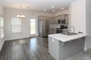 3865 Sandspur Ln, Pensacola, FL 32507 - Photo 8