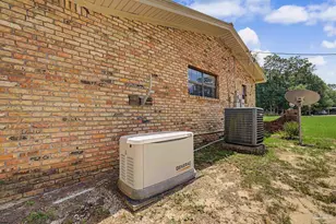 5580 Woodridge Dr, Milton, FL 32570 - Photo 28