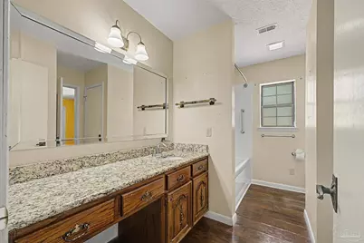 5580 Woodridge Dr, Milton, FL 32570 - Photo 16