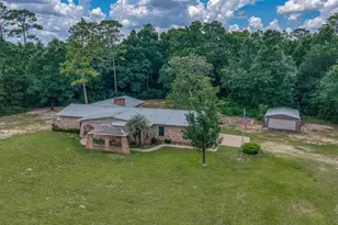 5580 Woodridge Dr, Milton, FL 32570 - Photo 2