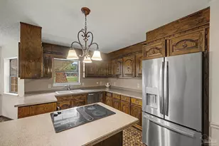 5580 Woodridge Dr, Milton, FL 32570 - Photo 8