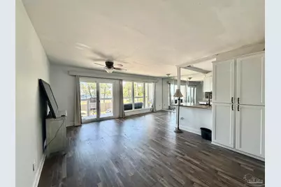 200 Pensacola Beach Rd #D2, Gulf Breeze, FL 32561 - Photo 2