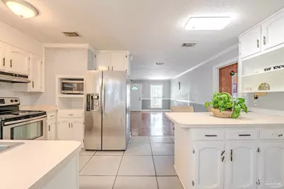 5800 Wickford Ln, Pensacola, FL 32526 - Photo 8