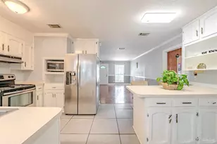 5800 Wickford Ln, Pensacola, FL 32526 - Photo 8