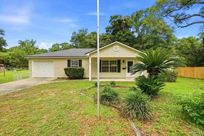 4233 Seminole Trl, Milton, FL 32583 - Photo 2