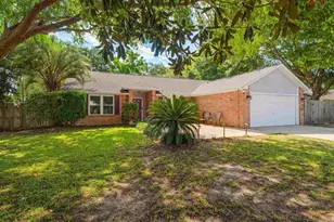 2724 Woodbury Ct, Navarre, FL 32566 - Photo 10