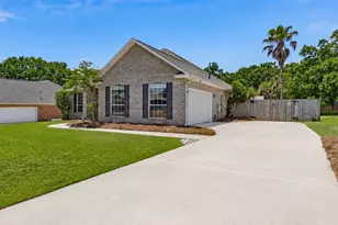 2449 Bowling Green Way, Cantonment, FL 32533 - Photo 4