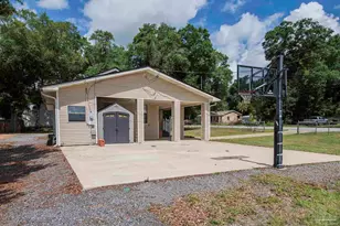 6463 Open Rose Dr, Milton, FL 32570 - Photo 2