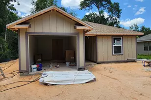 6692 Jasmine St, Milton, FL 32570 - Photo 1