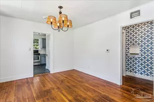 9 E Strong St, Pensacola, FL 32501 - Photo 12