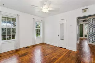 9 E Strong St, Pensacola, FL 32501 - Photo 18