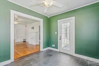 9 E Strong St, Pensacola, FL 32501 - Photo 10