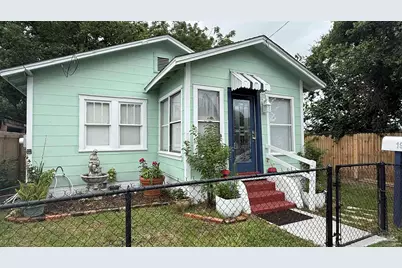 19 N G St, Pensacola, FL 32502 - Photo 2