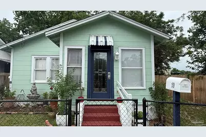19 N G St, Pensacola, FL 32502 - Photo 2
