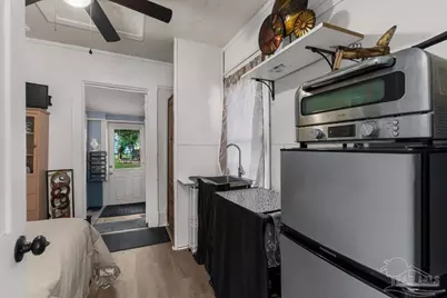 19 N G St, Pensacola, FL 32502 - Photo 24