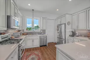 1137 Sawgrass Dr, Gulf Breeze, FL 32563 - Photo 24