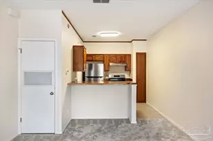 501 E Burgess Rd, Pensacola, FL 32504 - Photo 10