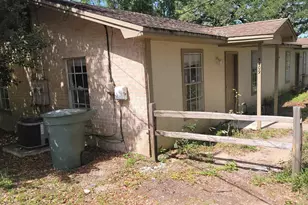 5409 E Shore Dr, Pensacola, FL 32505 - Photo 1