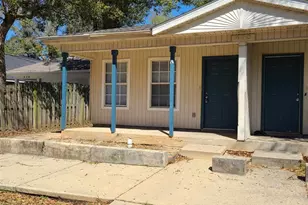 410 E Lloyd St, Pensacola, FL 32503 - Photo 1