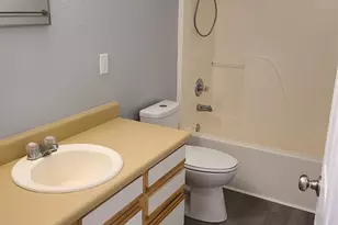 410 E Lloyd St, Pensacola, FL 32503 - Photo 8