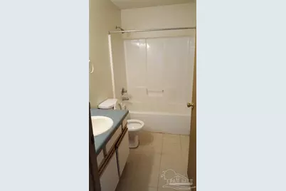 1112 Wayne Ave #B, Pensacola, FL 32507 - Photo 4