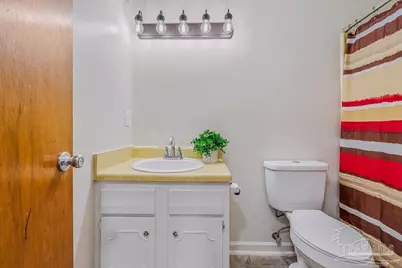 4770 Yacht Harbour Dr, Pensacola, FL 32514 - Photo 26