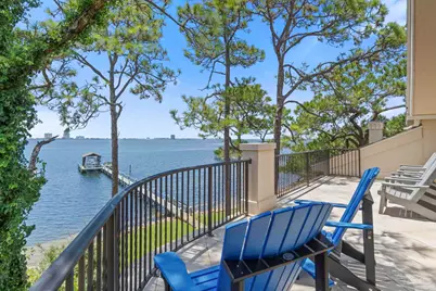 1203 Soundview Trl, Gulf Breeze, FL 32561 - Photo 50
