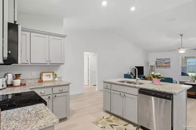 5725 Montauk Way, Milton, FL 32570 - Photo 10