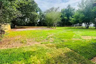 1955 Lansing Dr, Pensacola, FL 32504 - Photo 14