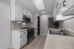 2081 Cambridge Cir, Pensacola, FL 32514 - Photo 12