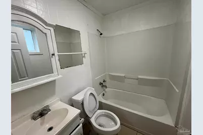 606 Elizabeth St, Pensacola, FL 32507 - Photo 8