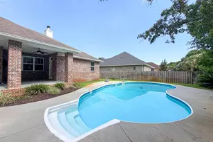 1467 W Shores Blvd, Gulf Breeze, FL 32563 - Photo 48