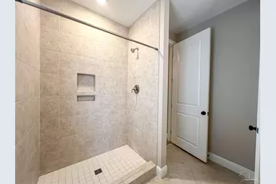 1467 W Shores Blvd, Gulf Breeze, FL 32563 - Photo 34