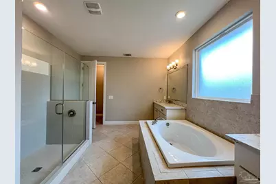 1467 W Shores Blvd, Gulf Breeze, FL 32563 - Photo 24