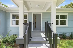 5456 Spruce St, Gulf Breeze, FL 32563 - Photo 2