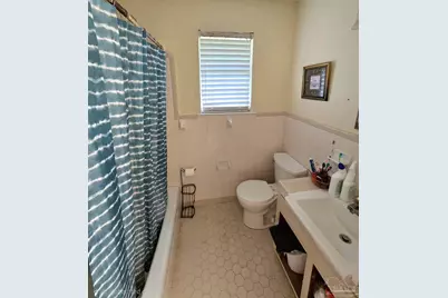 8235 Sedgefield Dr, Pensacola, FL 32507 - Photo 14