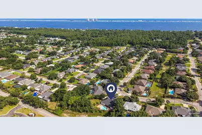 1194 Jaguar Cir, Gulf Breeze, FL 32563 - Photo 32