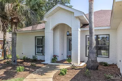 1194 Jaguar Cir, Gulf Breeze, FL 32563 - Photo 2