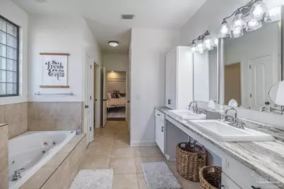 1194 Jaguar Cir, Gulf Breeze, FL 32563 - Photo 24