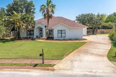 1194 Jaguar Cir, Gulf Breeze, FL 32563 - Photo 4